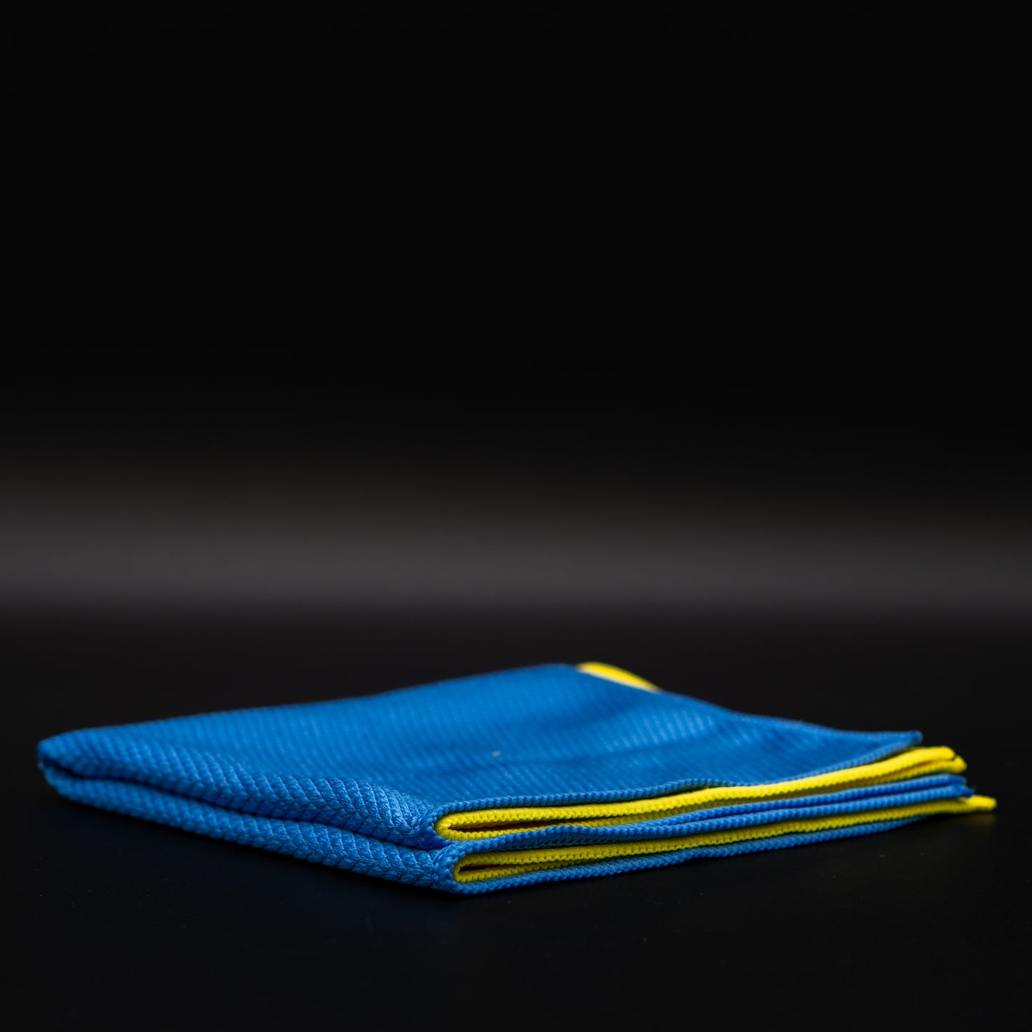 2-Pack Lint-Free smooth surface Prep Cloths – Yellow & Blue for Window Cleaning and Surface Prep