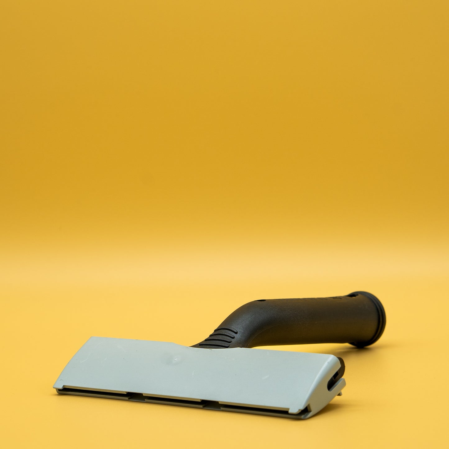 Triumph Angled Scraper