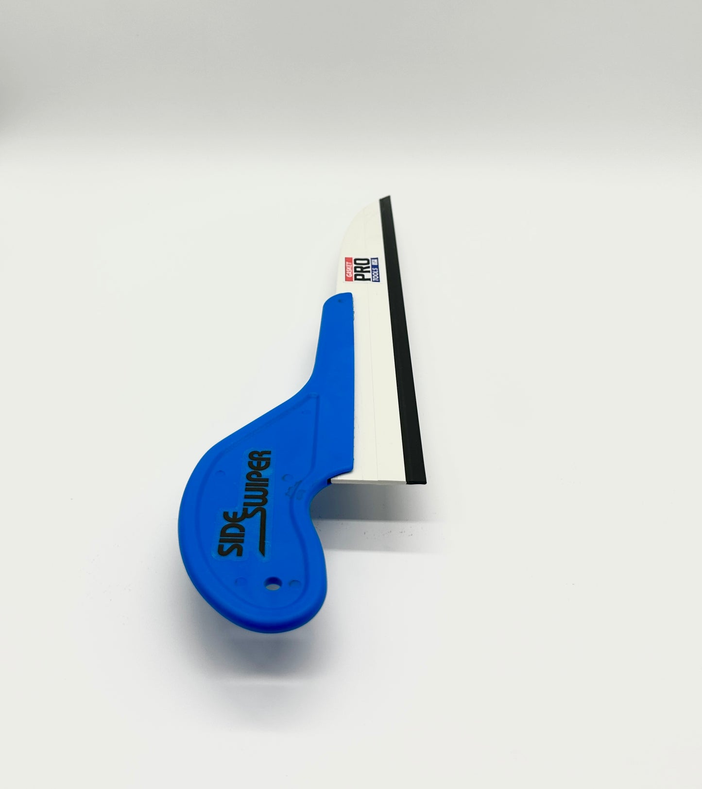 The DOMINATOR in a Side Swiper Handle