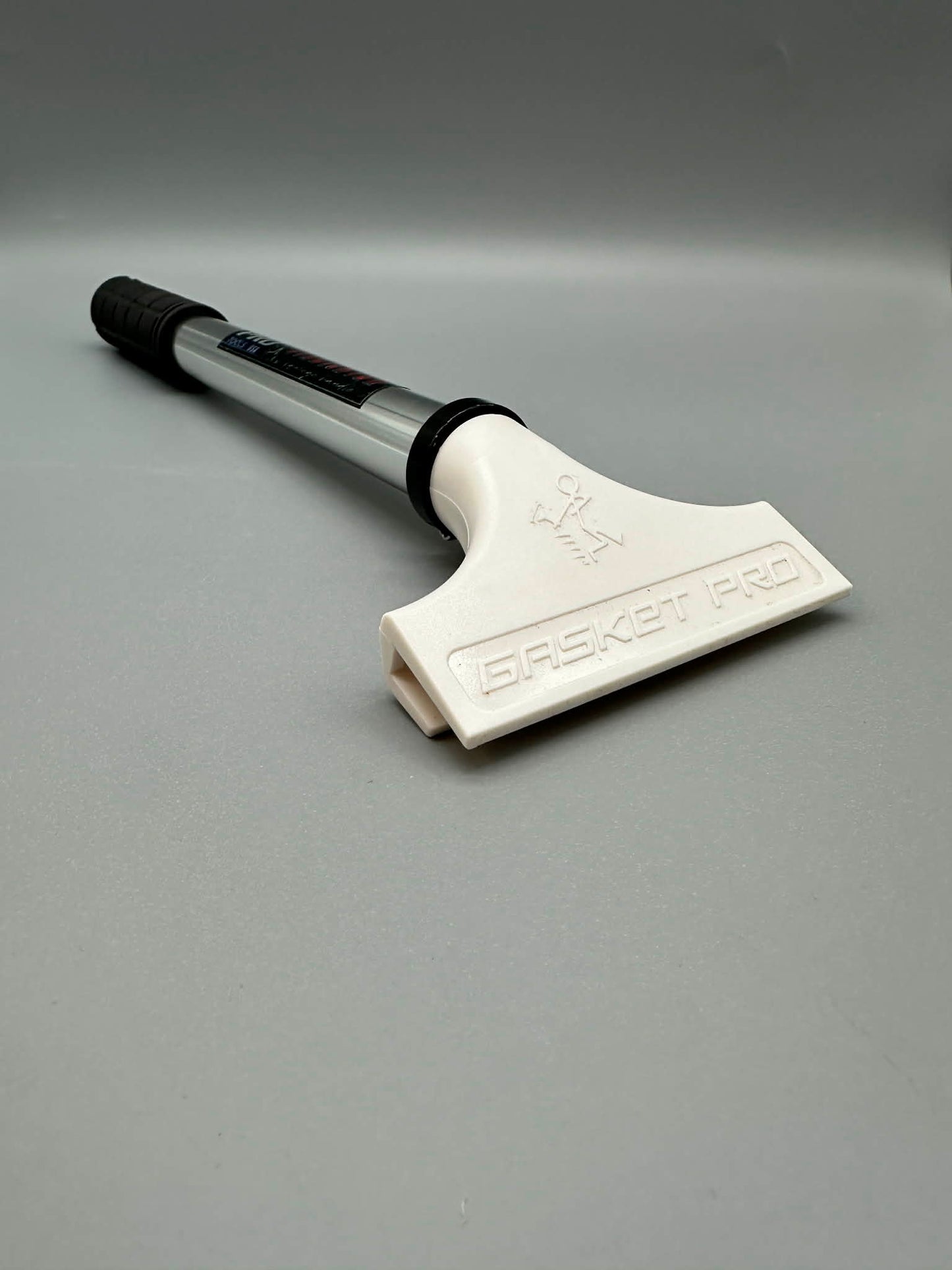 Tintingruven V-1 -2.0-S AKA The “Vindicator” windshield and rear glass handle