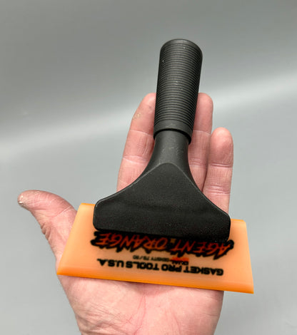 Basic Squeegee handle(Requires screws that are not included)