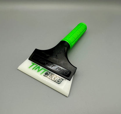 Tint Club Handle with Tint Club De-Hydra Blade